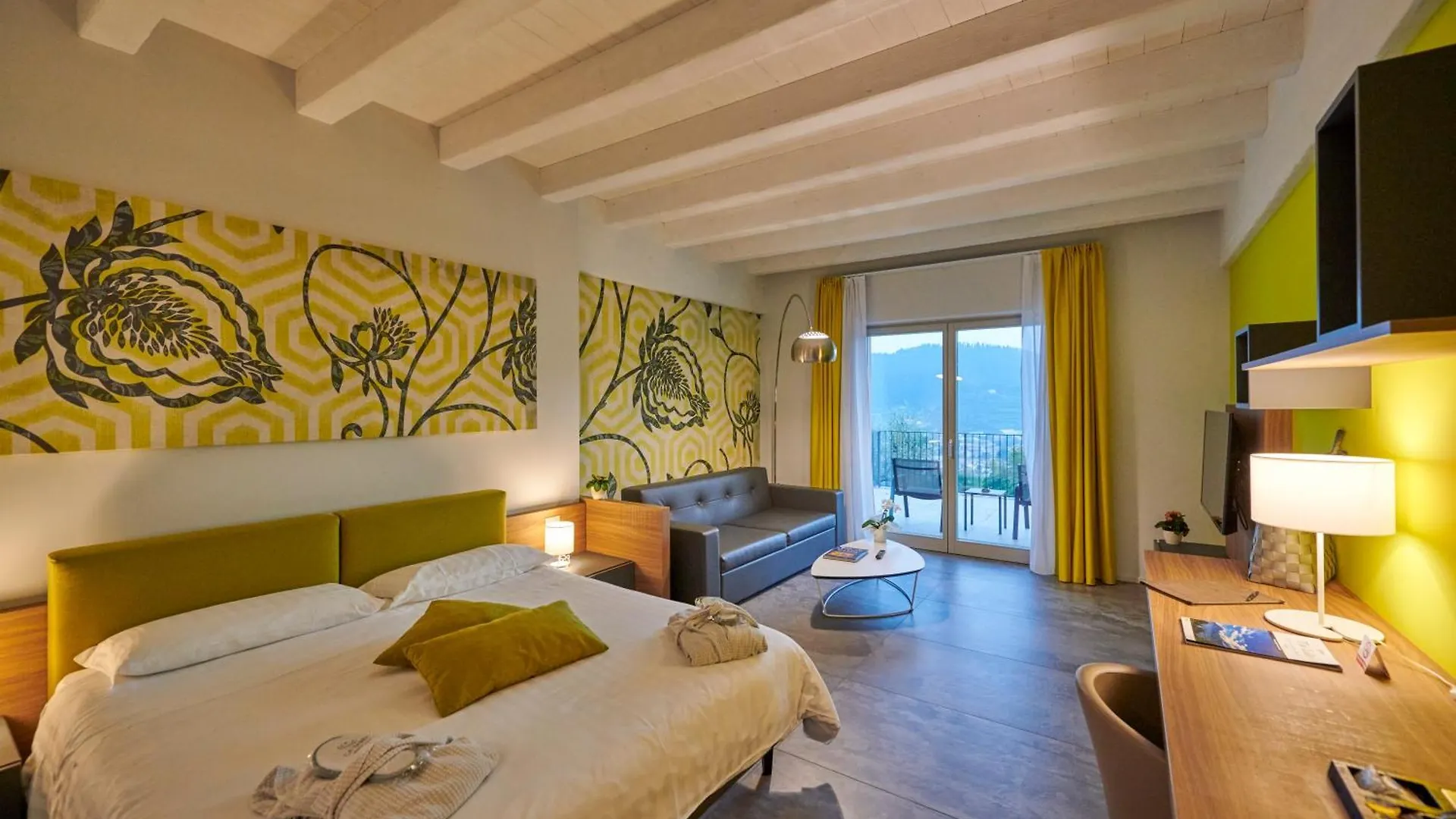 Ca' Barbini Resort Garda  4*, Garda (Verona) Italien