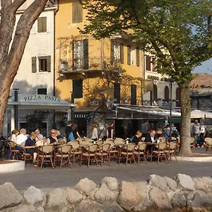 Casa Glicine Apartment